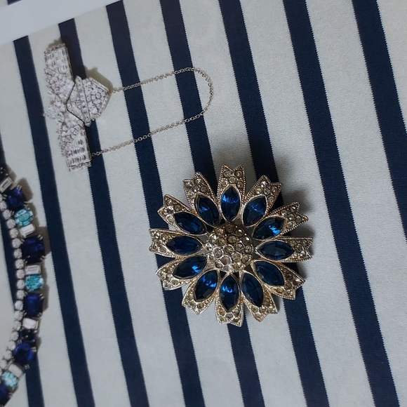 Blue sapphire Rhinestone and diamond 💎 pin brooch antique estate jewelry ✨️ - Picture 7 of 12